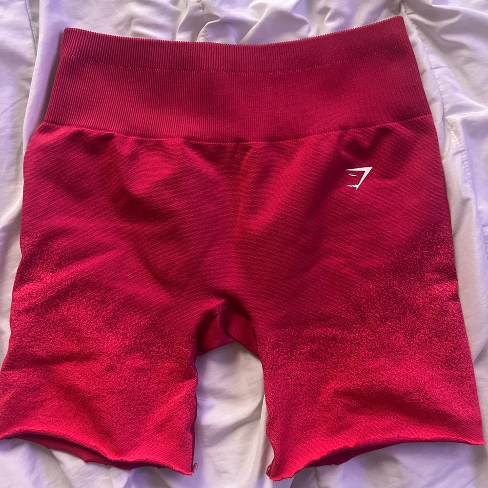 Ombré Gymshark Adapt short in hot pink color